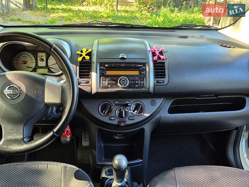 Хэтчбек Nissan Note 2008 в Каменке-Бугской