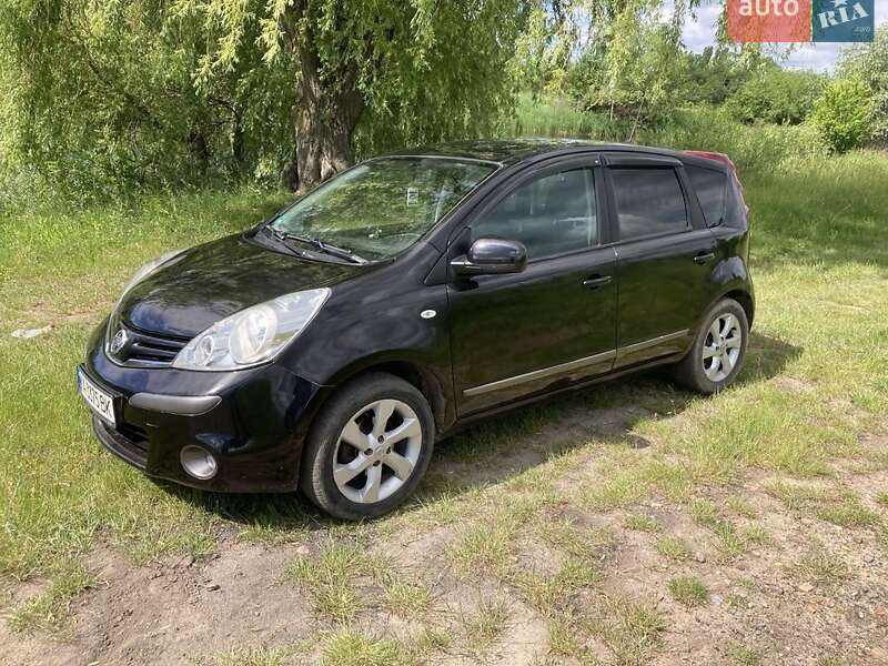 Хетчбек Nissan Note 2010 в Житомирі