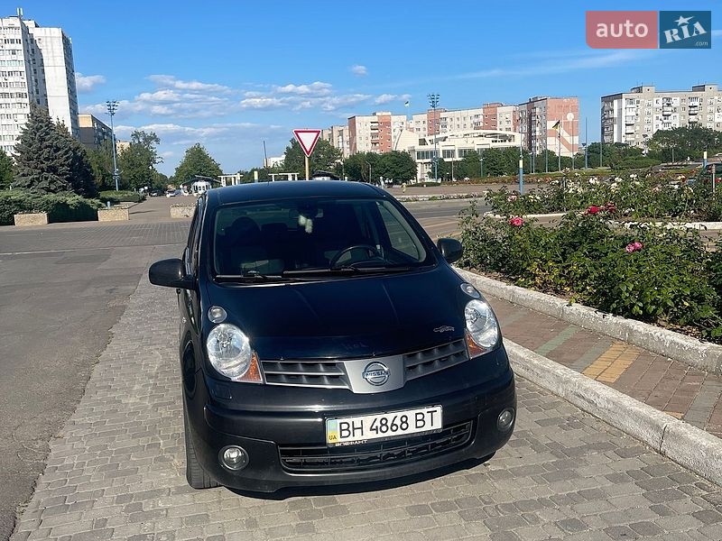 Хэтчбек Nissan Note 2008 в Одессе Хэтчбек Nissan Note 2008 в Одессе