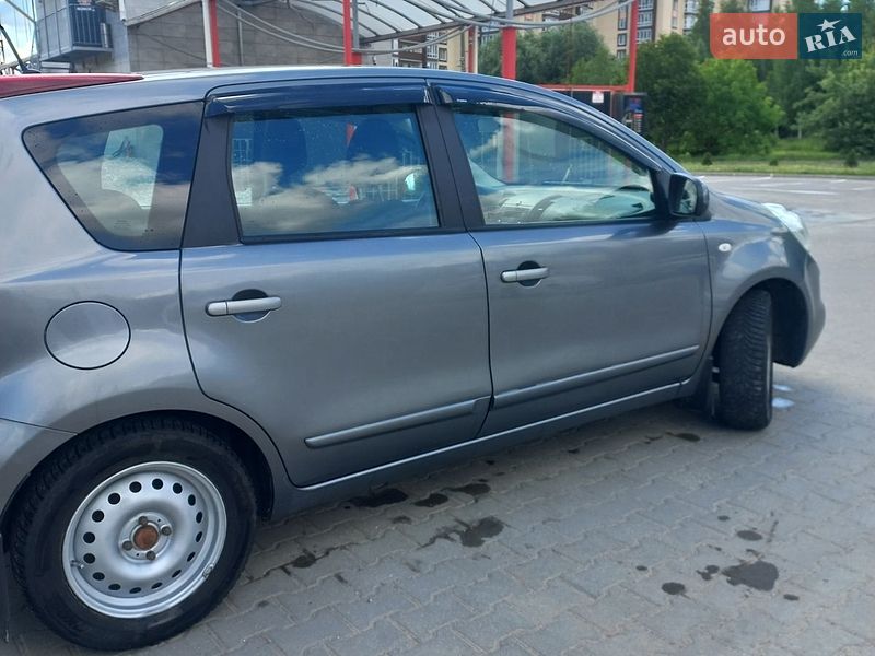 Хэтчбек Nissan Note 2010 в Хмельницком