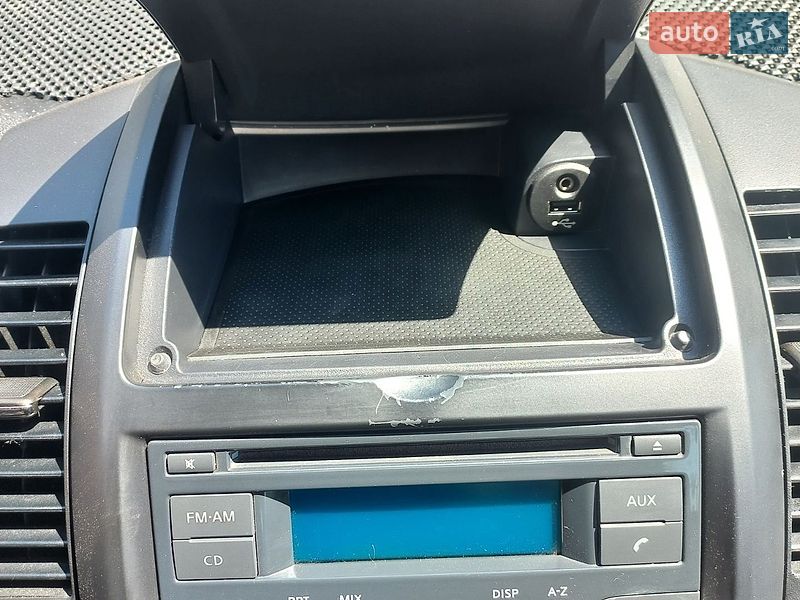 Хэтчбек Nissan Note 2010 в Хмельницком