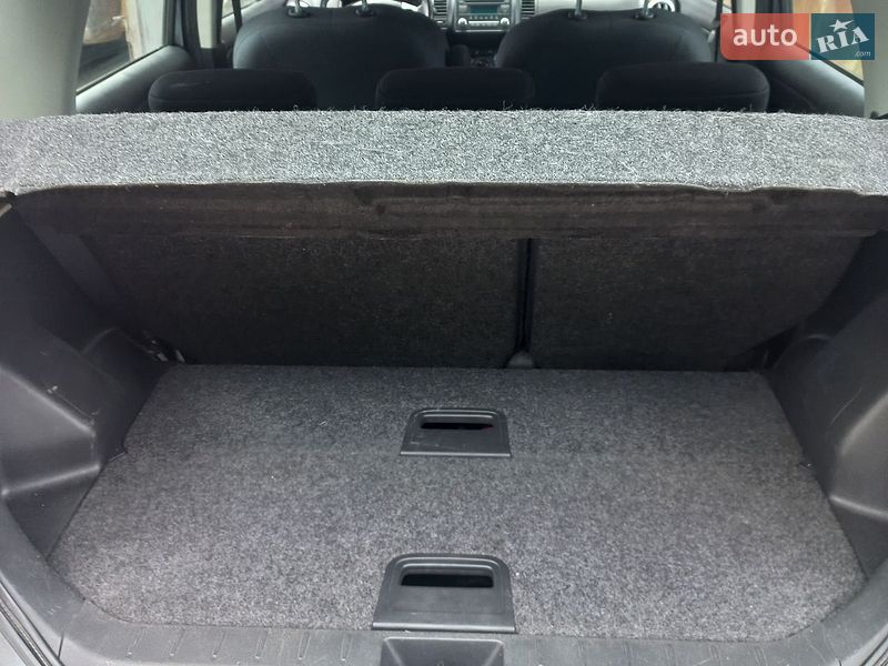 Хэтчбек Nissan Note 2010 в Хмельницком