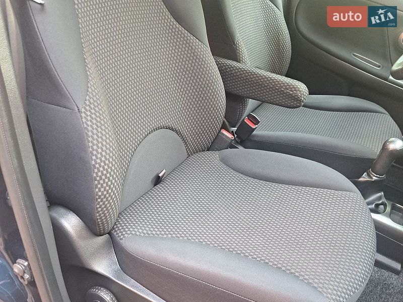 Хетчбек Nissan Note 2008 в Умані