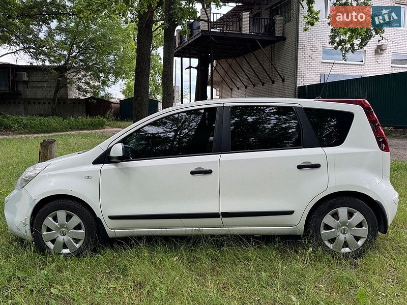 Хетчбек Nissan Note 2012 в Києві