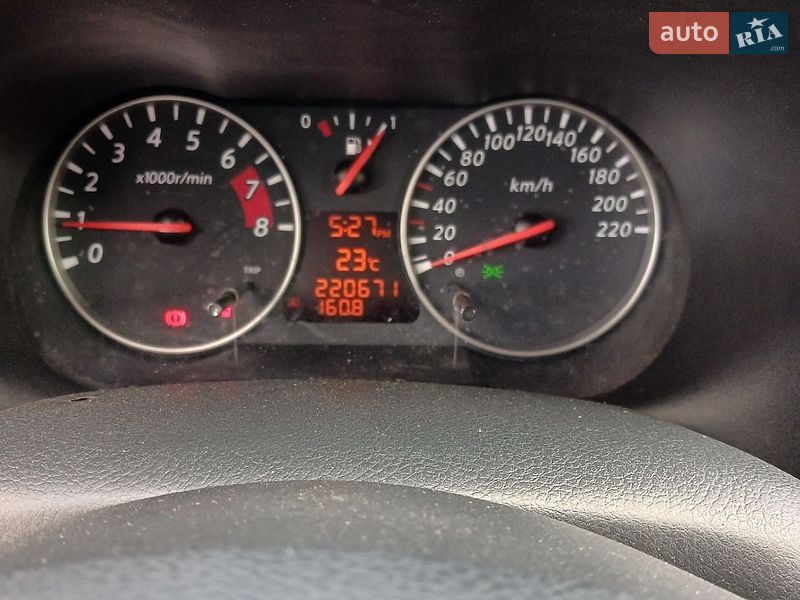 Хэтчбек Nissan Note 2010 в Миргороде