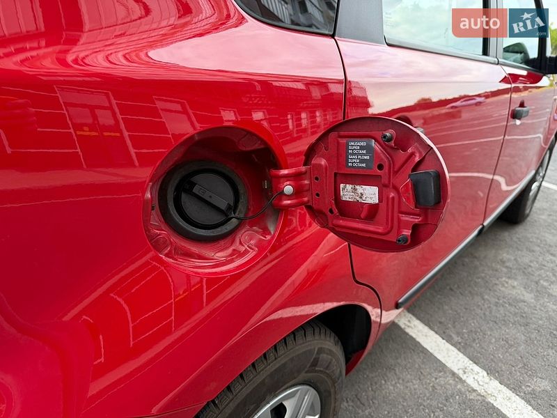 Хетчбек Nissan Note 2007 в Умані
