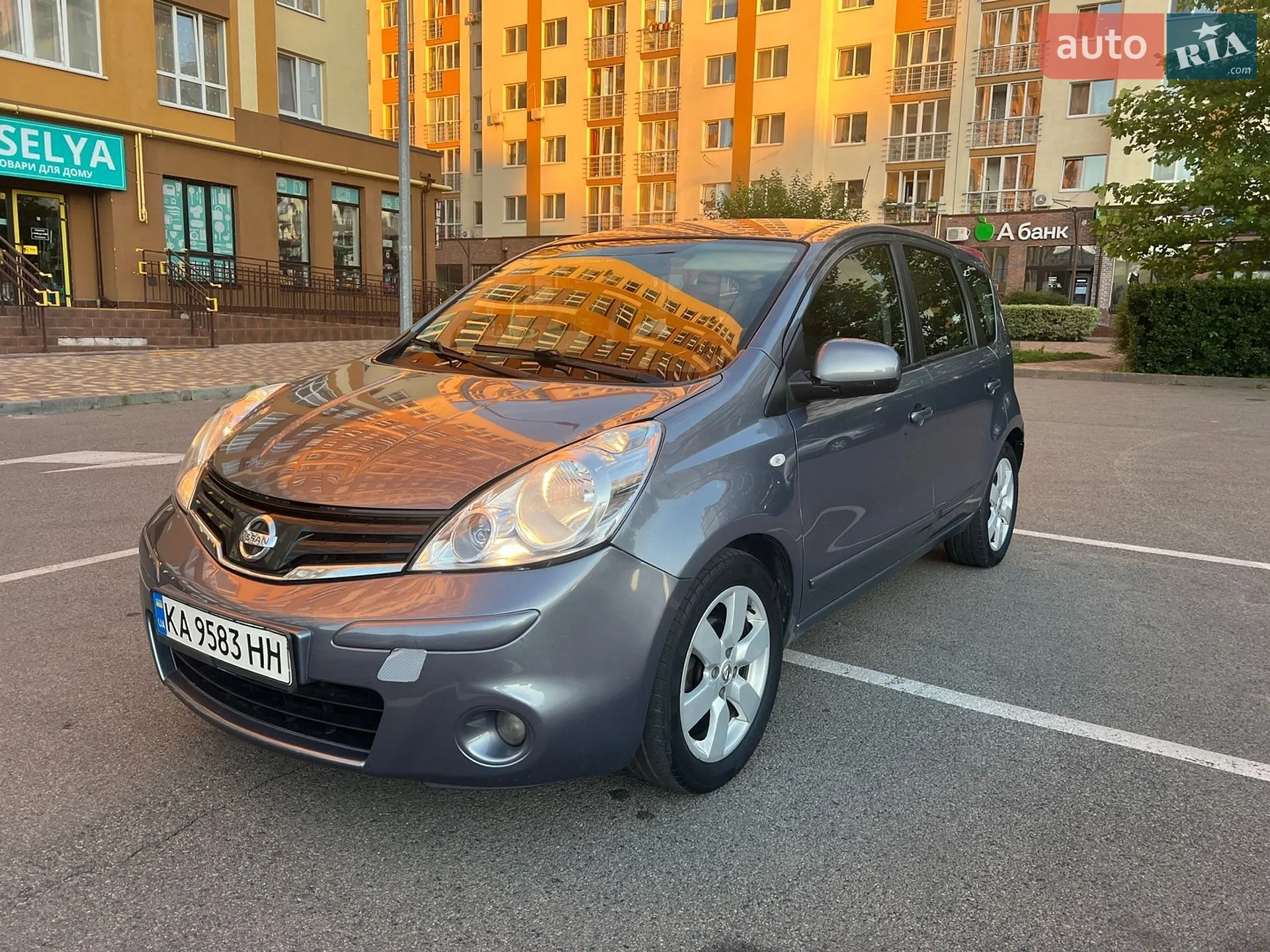 2010 Nissan Note - мініатюра 2