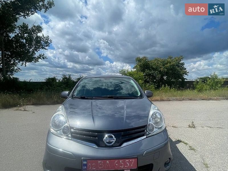 Хэтчбек Nissan Note 2011 в Кропивницком