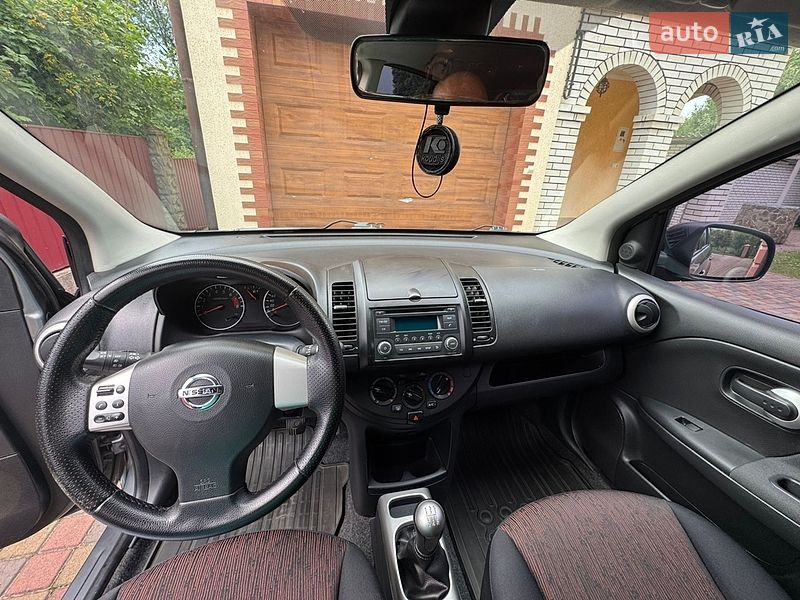 Хетчбек Nissan Note 2011 в Калуші