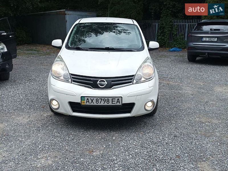 Хэтчбек Nissan Note 2012 в Киеве