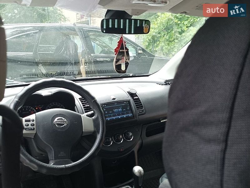 Хэтчбек Nissan Note 2012 в Киеве