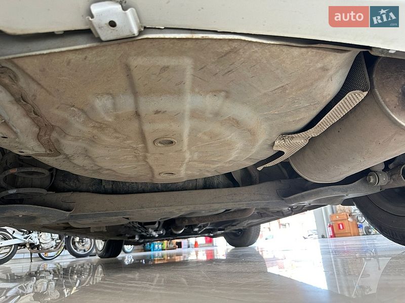 Хетчбек Nissan Note 2013 в Одесі фото 25 Хетчбек Nissan Note 2013 в Одесі