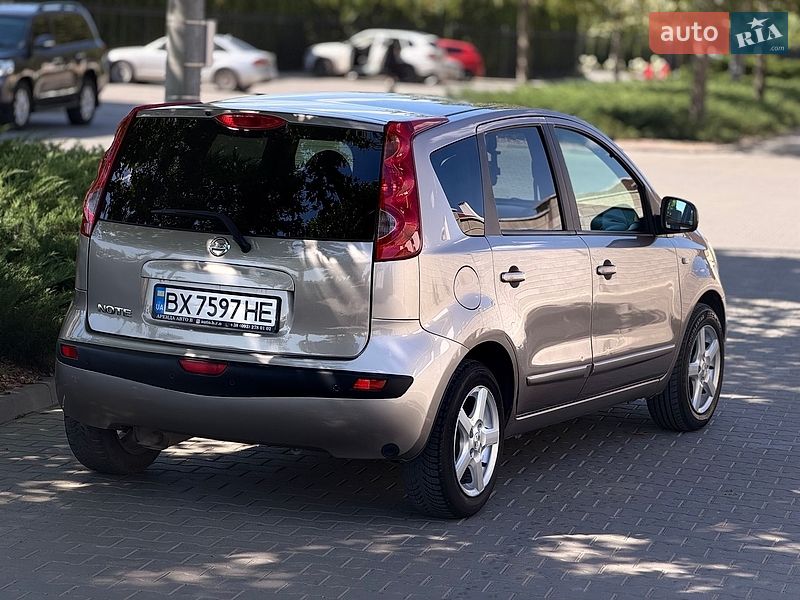 Хетчбек Nissan Note 2006 в Одесі