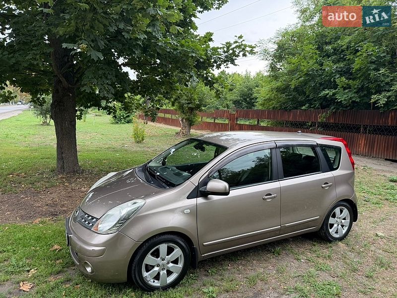 Хэтчбек Nissan Note 2007 в Лозовой