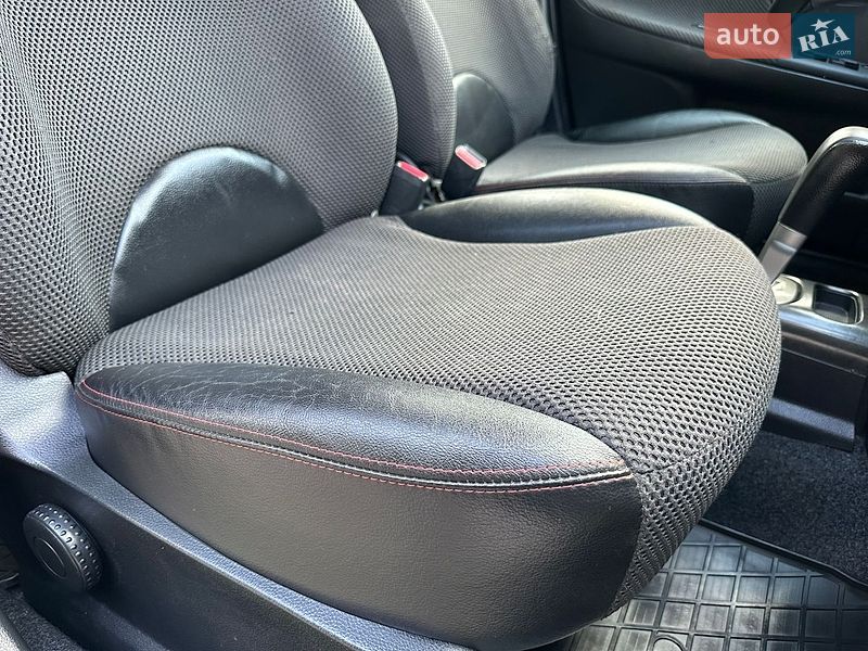 Хетчбек Nissan Note 2007 в Рівному