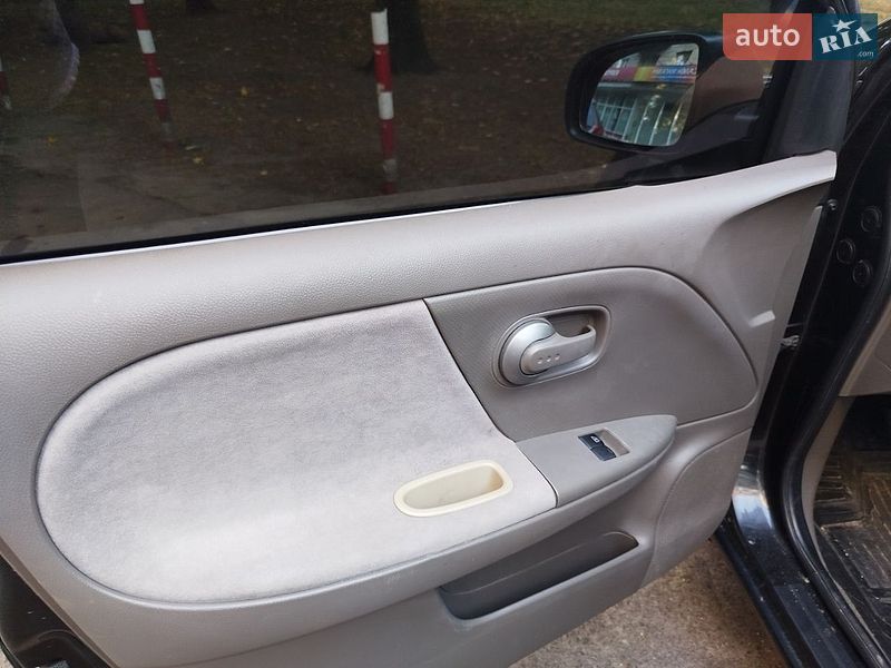 Хетчбек Nissan Note 2007 в Житомирі