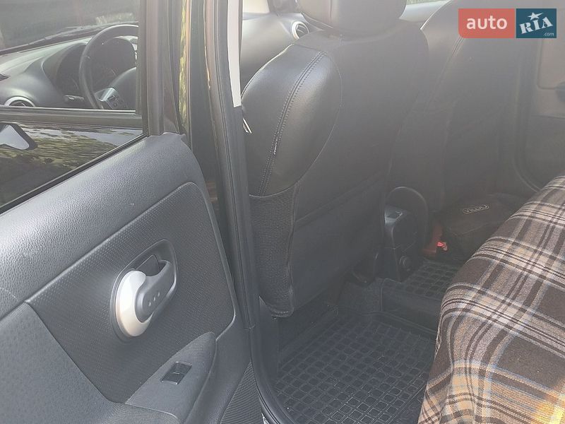 Хетчбек Nissan Note 2013 в Білгороді-Дністровському