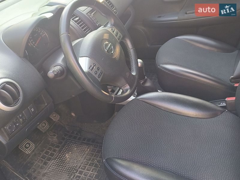 Хетчбек Nissan Note 2013 в Білгороді-Дністровському