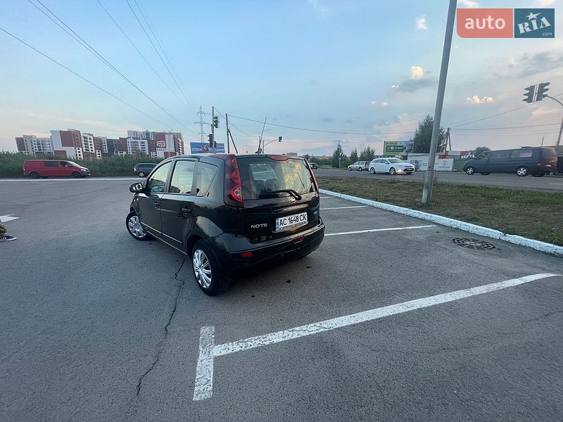 Хэтчбек Nissan Note 2010 в Луцке