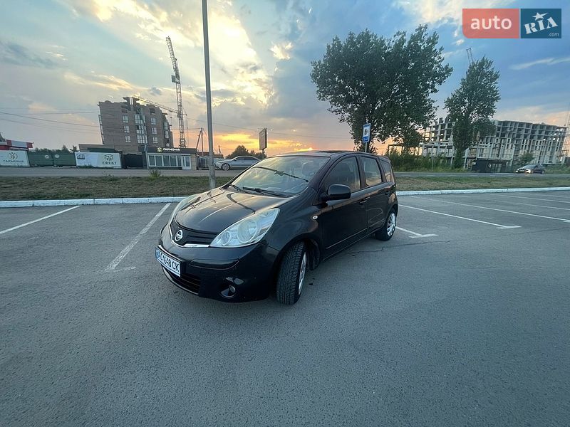 Хэтчбек Nissan Note 2010 в Луцке