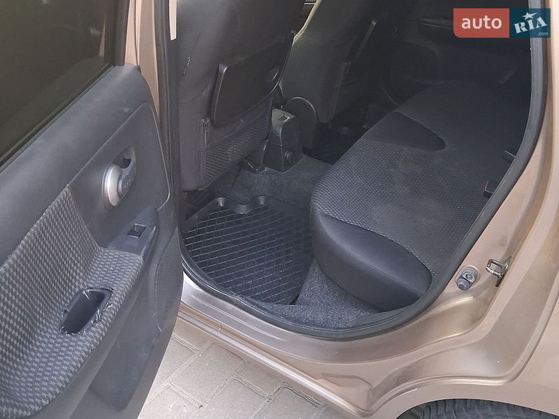 Хетчбек Nissan Note 2006 в Львові