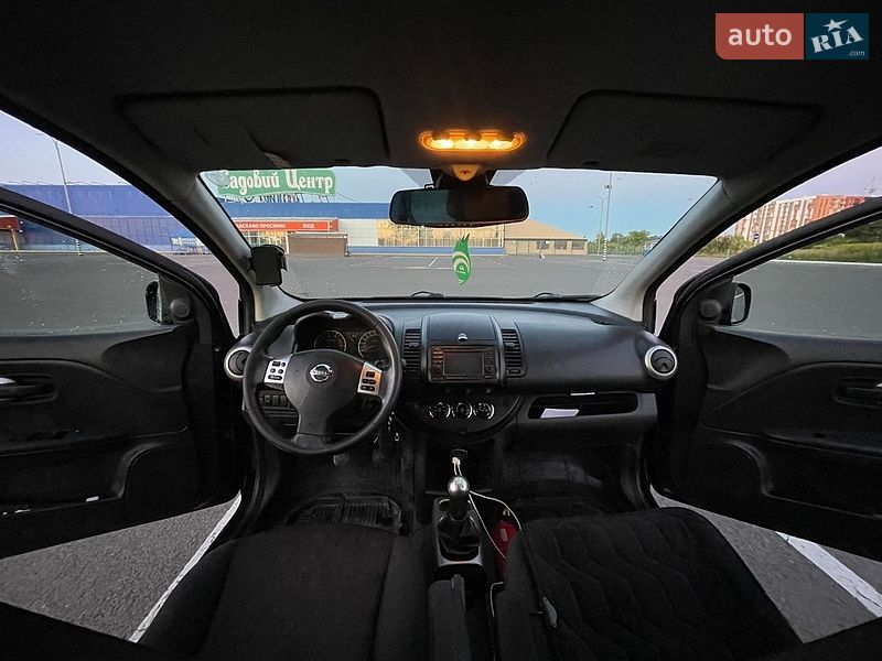 Хэтчбек Nissan Note 2010 в Луцке