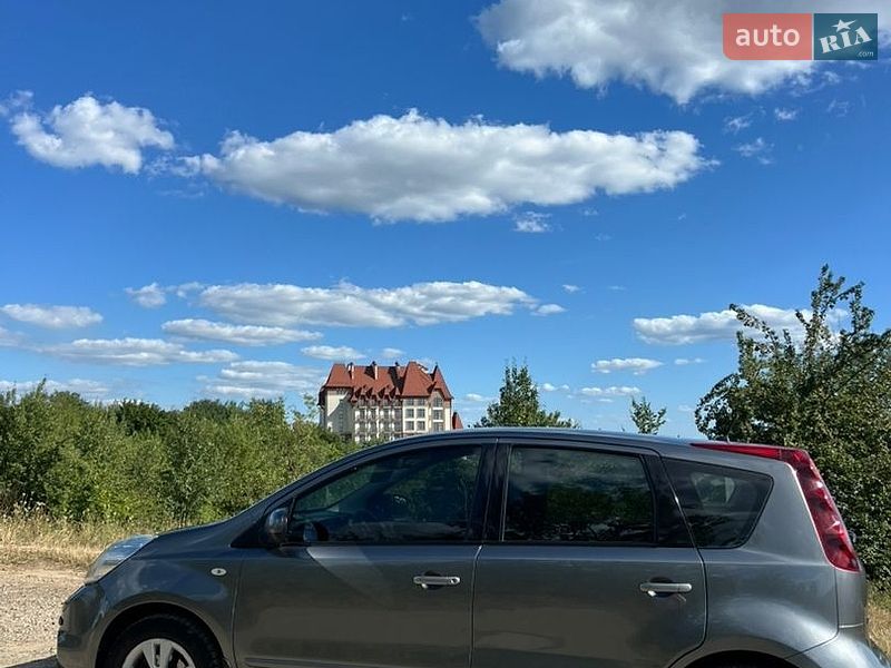 Хетчбек Nissan Note 2010 в Надвірній