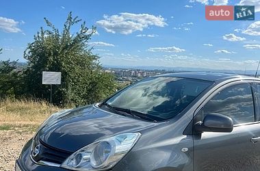 Хетчбек Nissan Note 2010 в Надвірній