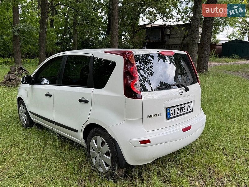 Хетчбек Nissan Note 2012 в Києві