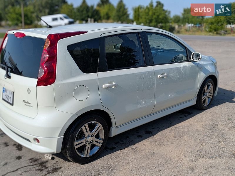 Хетчбек Nissan Note 2011 в Деражні