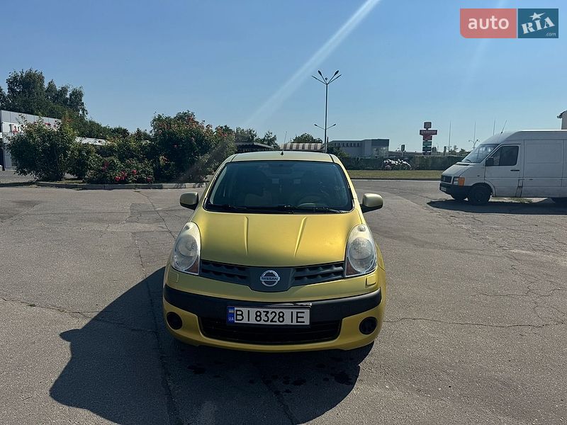 Хетчбек Nissan Note 2006 в Полтаві