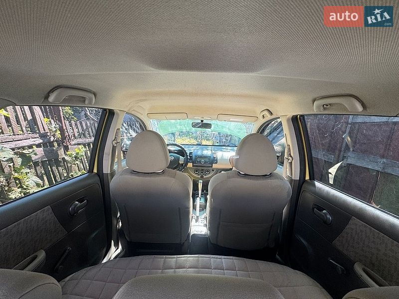 Хэтчбек Nissan Note 2006 в Полтаве