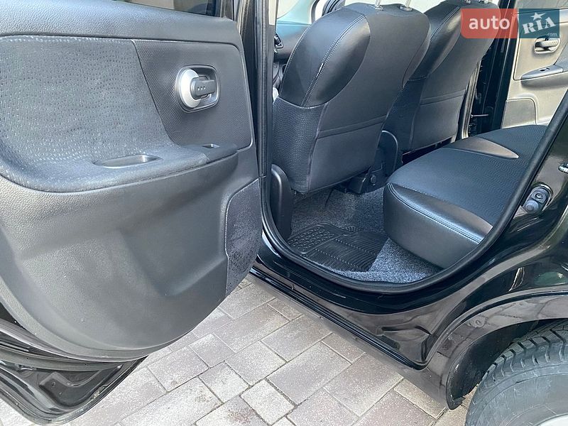 Хетчбек Nissan Note 2012 в Вінниці