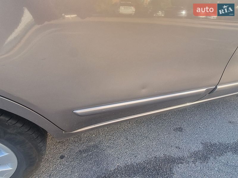 Хэтчбек Nissan Note 2010 в Киеве