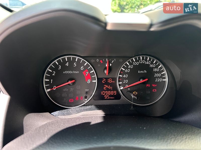 Хэтчбек Nissan Note 2010 в Киеве