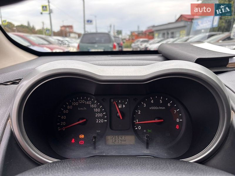 Хэтчбек Nissan Note 2008 в Полтаве