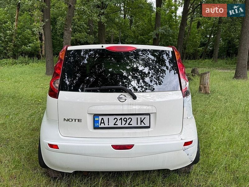 Хетчбек Nissan Note 2012 в Києві