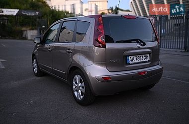 Хэтчбек Nissan Note 2010 в Киеве