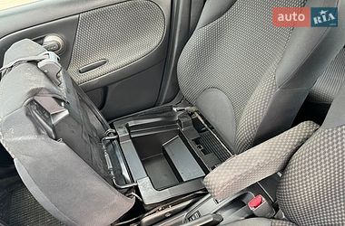 Хетчбек Nissan Note 2006 в Житомирі