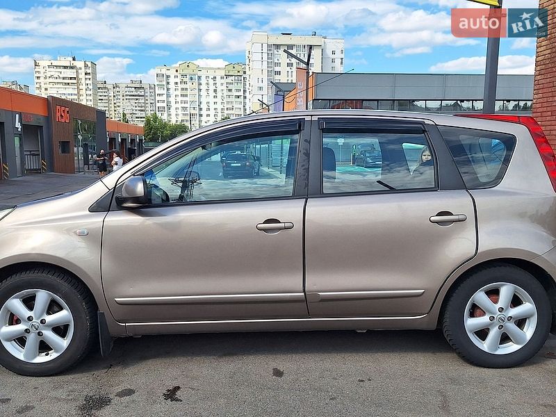 Хэтчбек Nissan Note 2006 в Павлограде