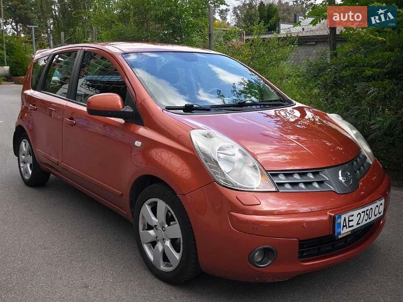 Хетчбек Nissan Note 2008 в Дніпрі