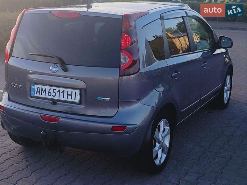 Хетчбек Nissan Note 2009 в Житомирі