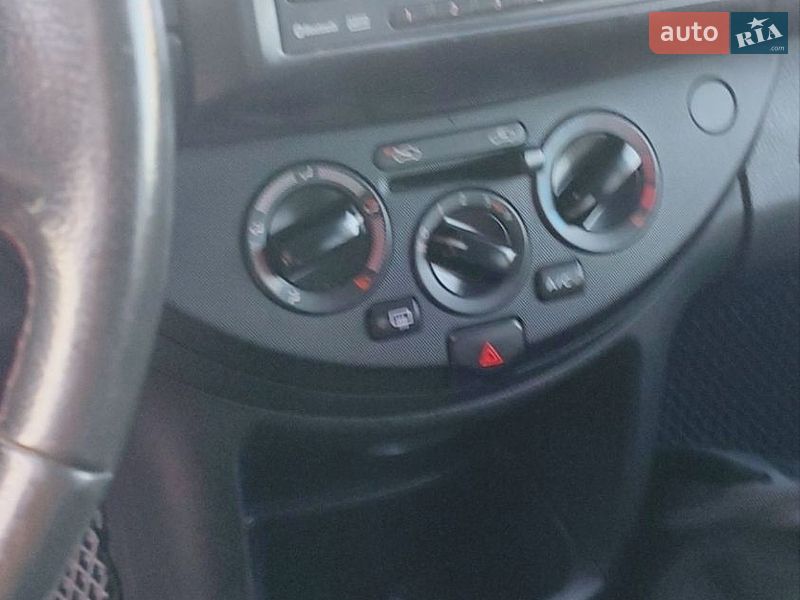 Хэтчбек Nissan Note 2009 в Житомире фото 17 Хэтчбек Nissan Note 2009 в Житомире
