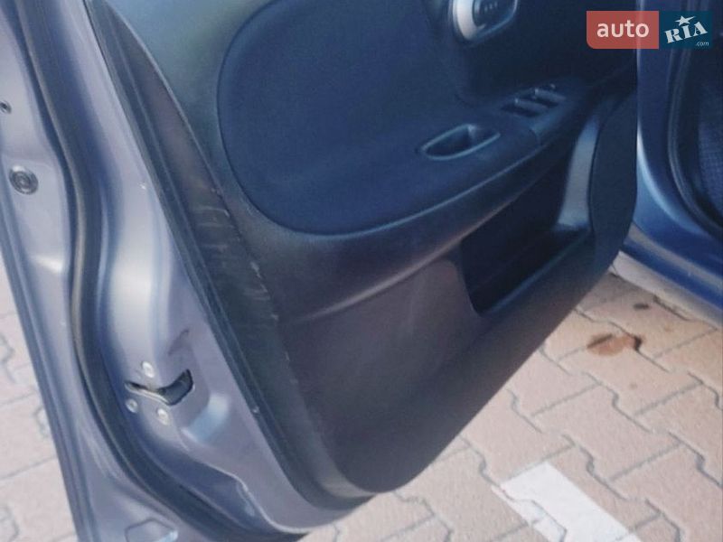Хэтчбек Nissan Note 2009 в Житомире фото 19 Хэтчбек Nissan Note 2009 в Житомире