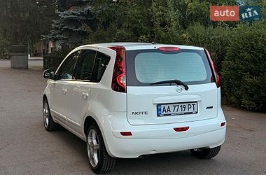 Хэтчбек Nissan Note 2012 в Умани