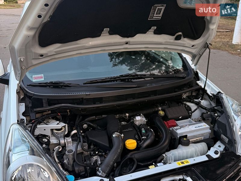 Хэтчбек Nissan Note 2012 в Умани