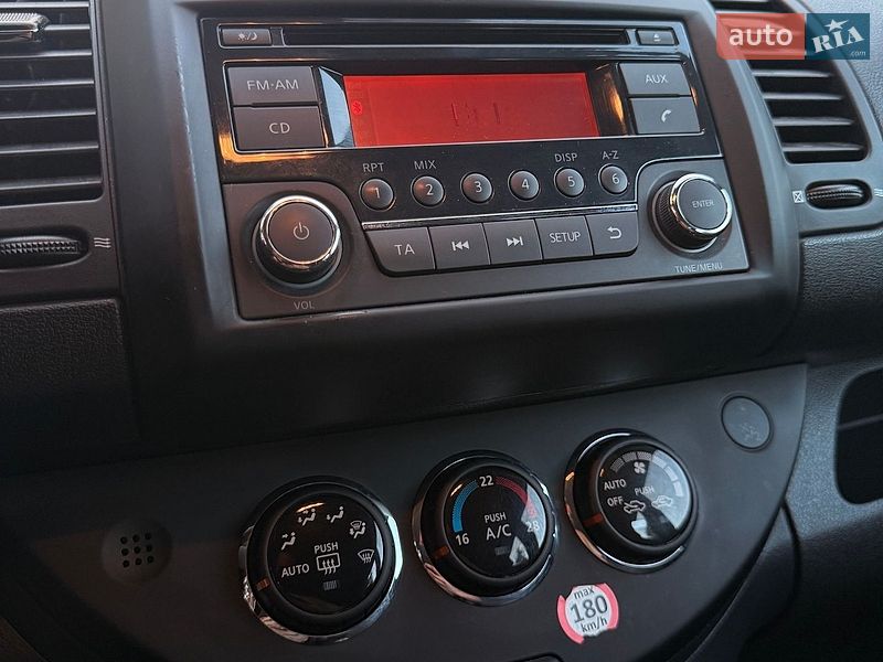 Хэтчбек Nissan Note 2012 в Умани