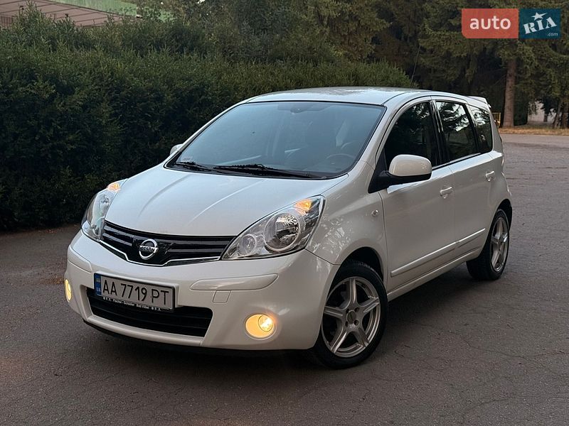 Хэтчбек Nissan Note 2012 в Умани