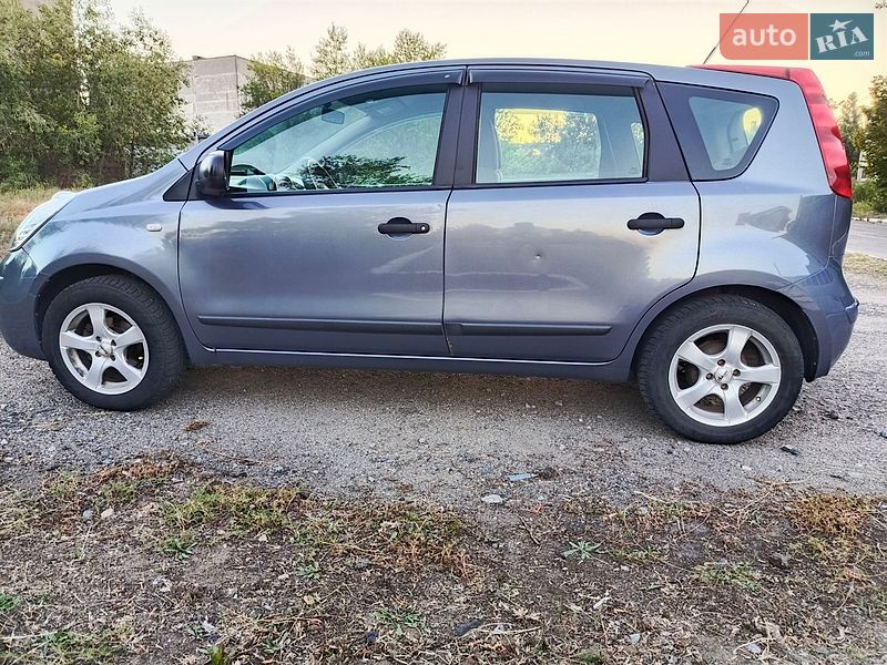 Хэтчбек Nissan Note 2008 в Днепре