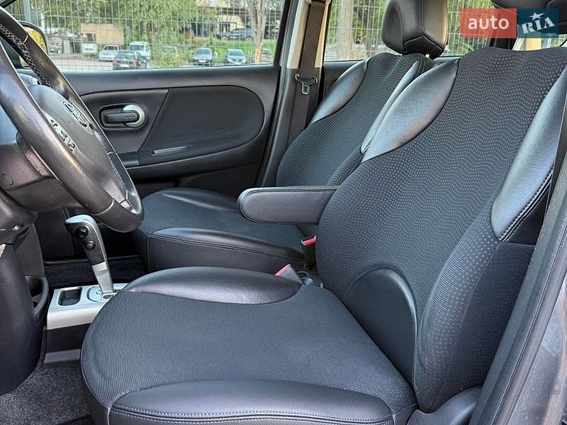Хетчбек Nissan Note 2012 в Вінниці